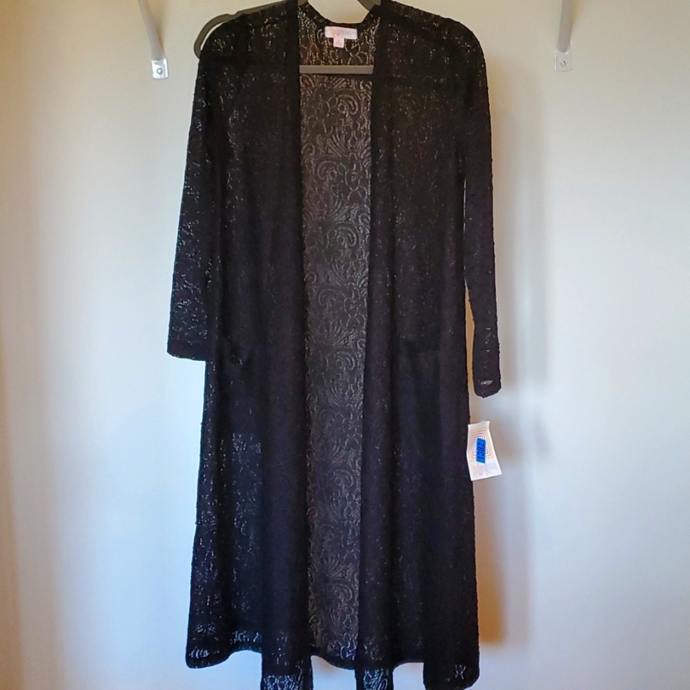 Long lace cardigan with pockets!!